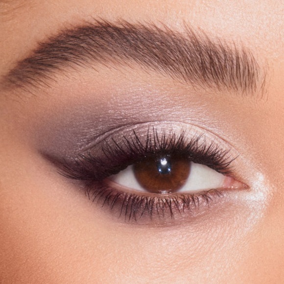 Charlotte Tilbury Luxury Eyeshadow Palette THE UPTOWN GIRL 🎨NEW IN BOX - Picture 4 of 5